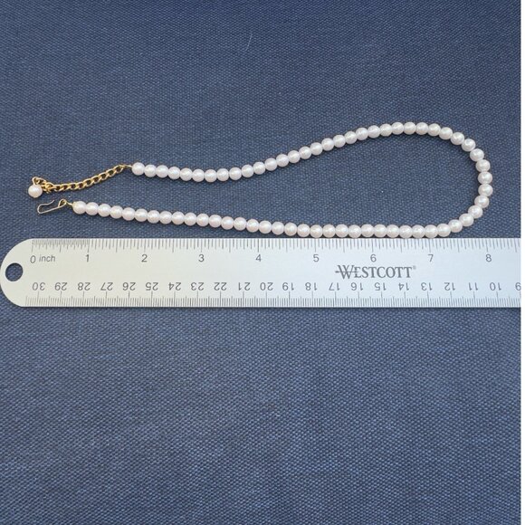 Napier Vintage Designer Faux Pearl Necklace With Gold-Tone Clasp - Picture 6 of 8